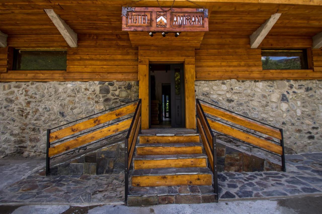 Mestia Hotel Amirani מראה חיצוני תמונה