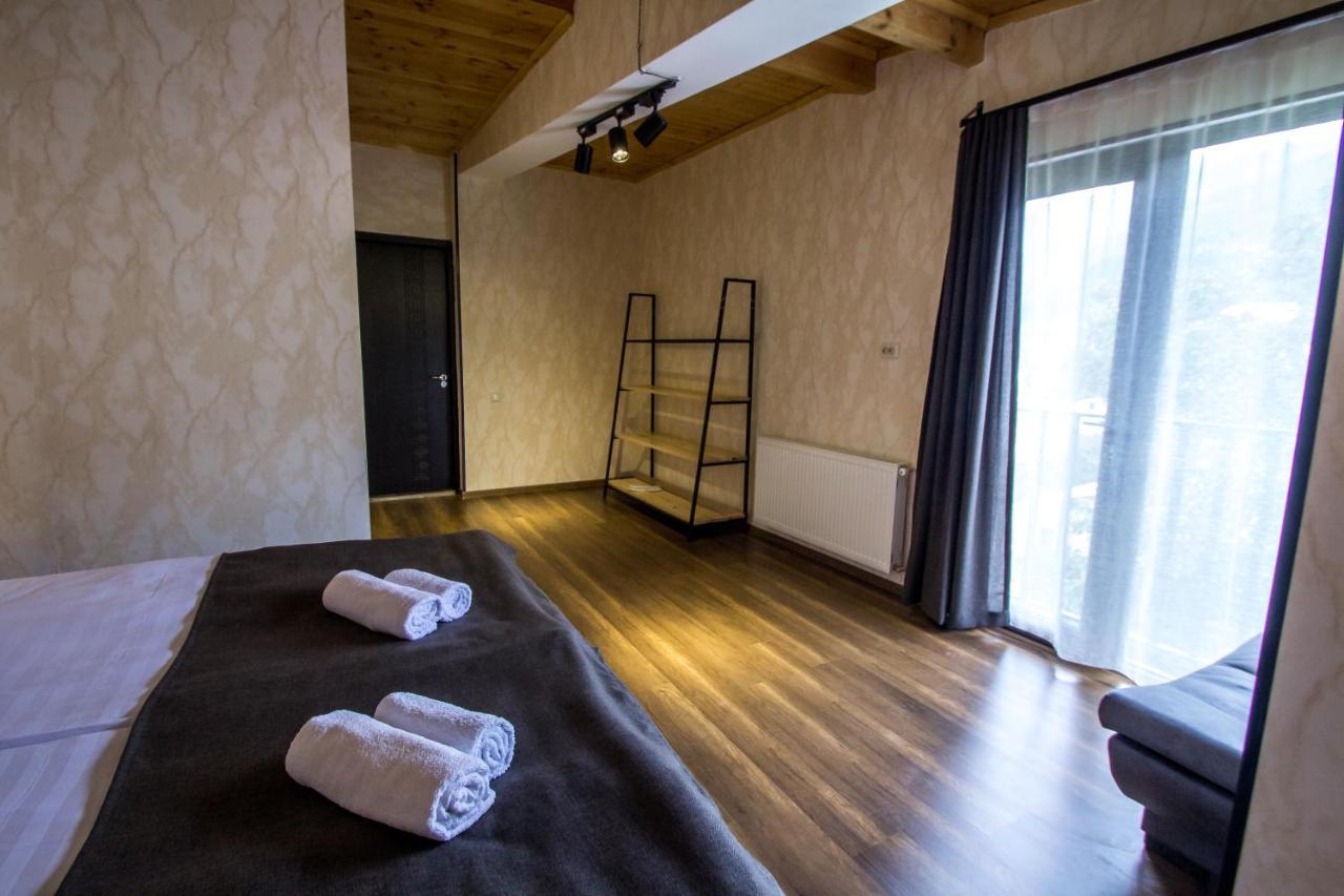 Mestia Hotel Amirani מראה חיצוני תמונה