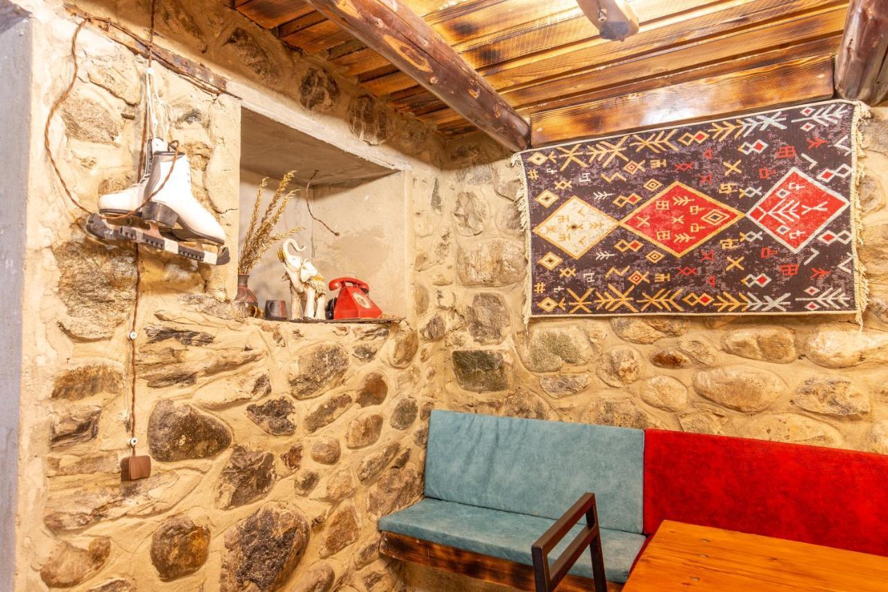 Mestia Hotel Amirani מראה חיצוני תמונה