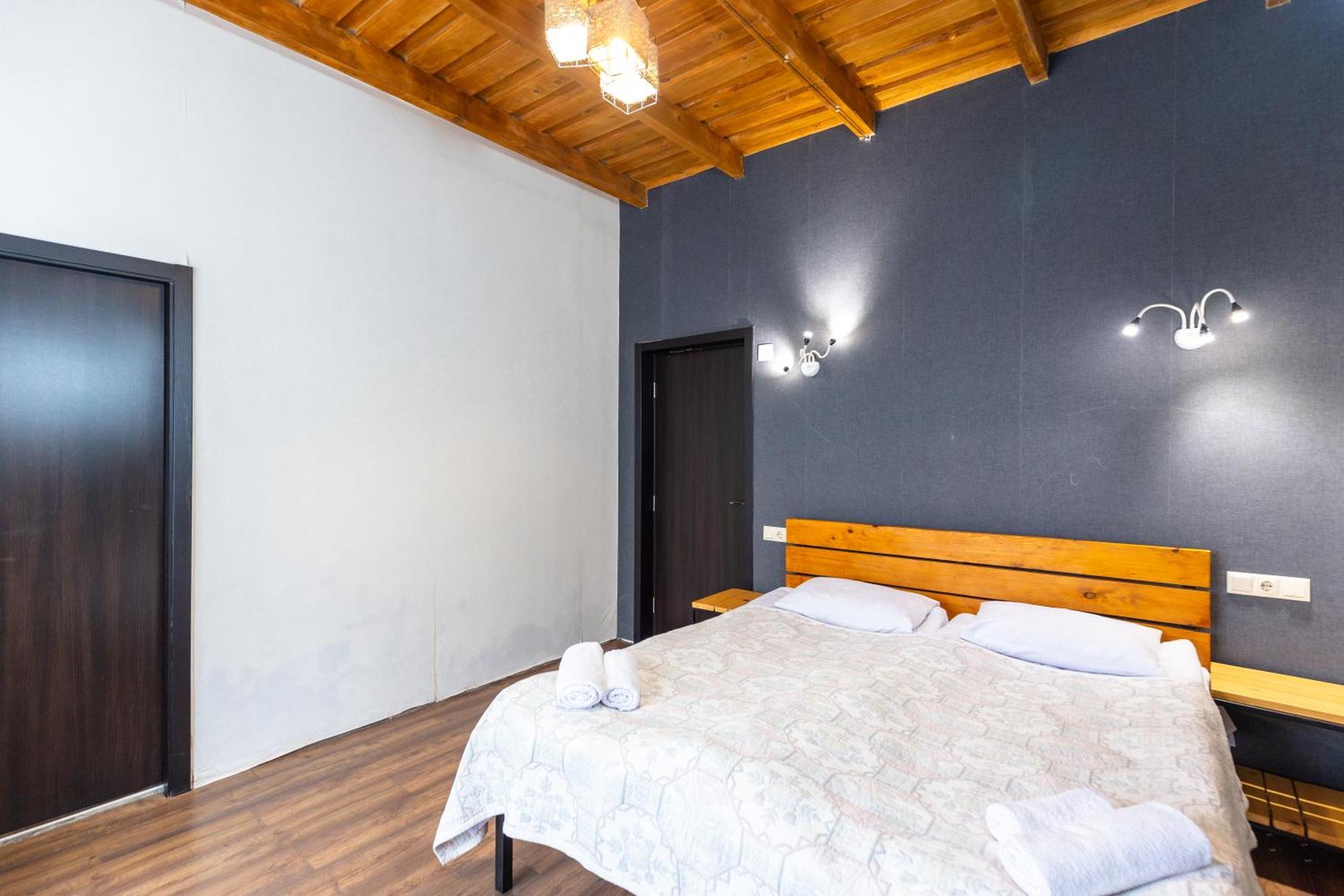 Mestia Hotel Amirani מראה חיצוני תמונה